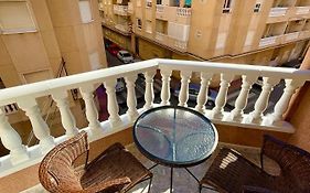 Capitan Friday Apartments